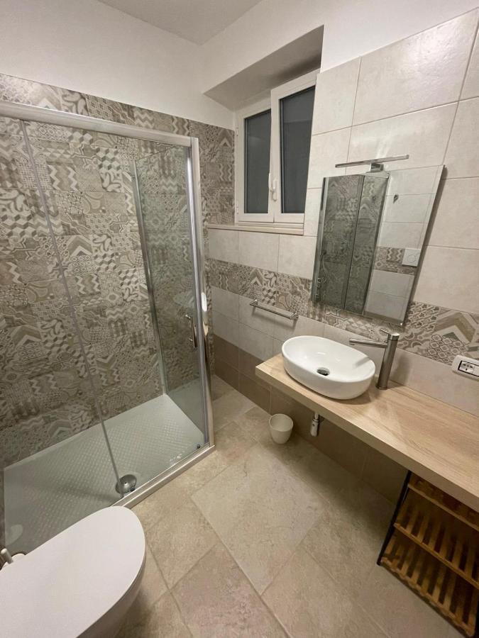 Allivigne Rooms & Pool โปลีญาโนอามาเร ภายนอก รูปภาพ