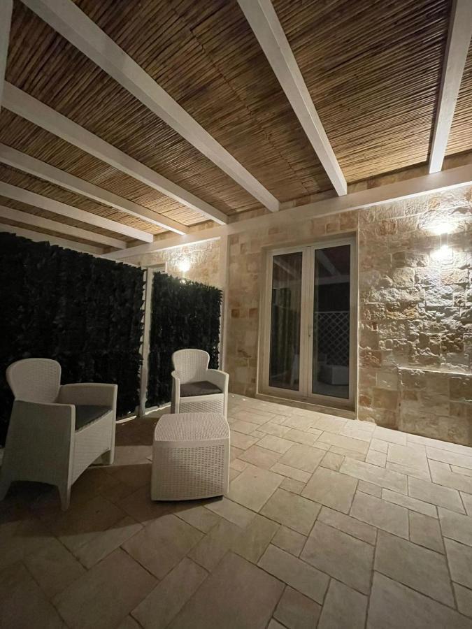 Allivigne Rooms & Pool โปลีญาโนอามาเร ภายนอก รูปภาพ