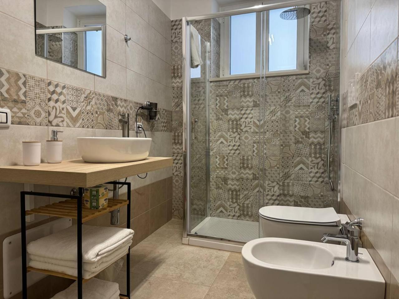 Allivigne Rooms & Pool โปลีญาโนอามาเร ภายนอก รูปภาพ
